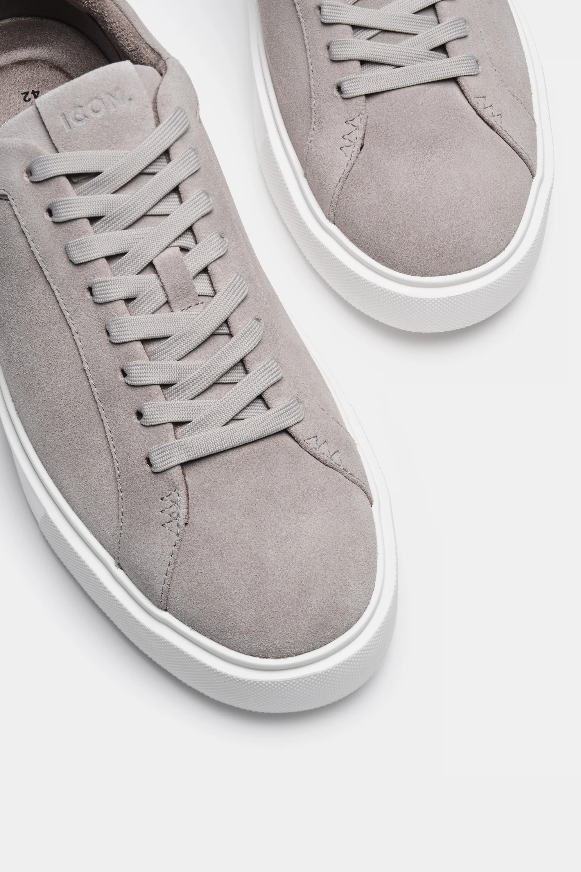 THE CLASSIC SUEDE TRAINER - Image 11