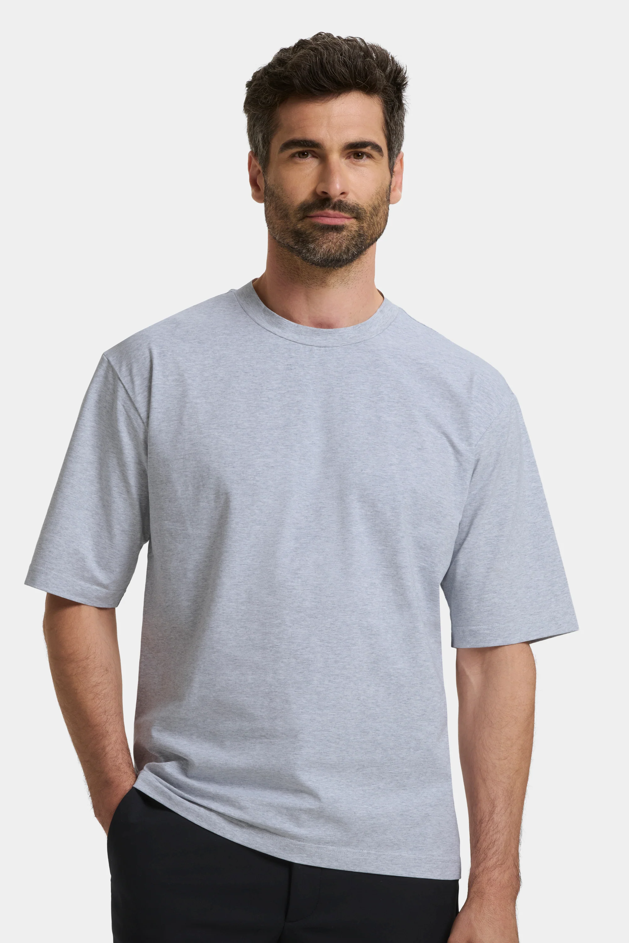 THE ESSENTIAL RELAXED T-SHIRT - Image 24