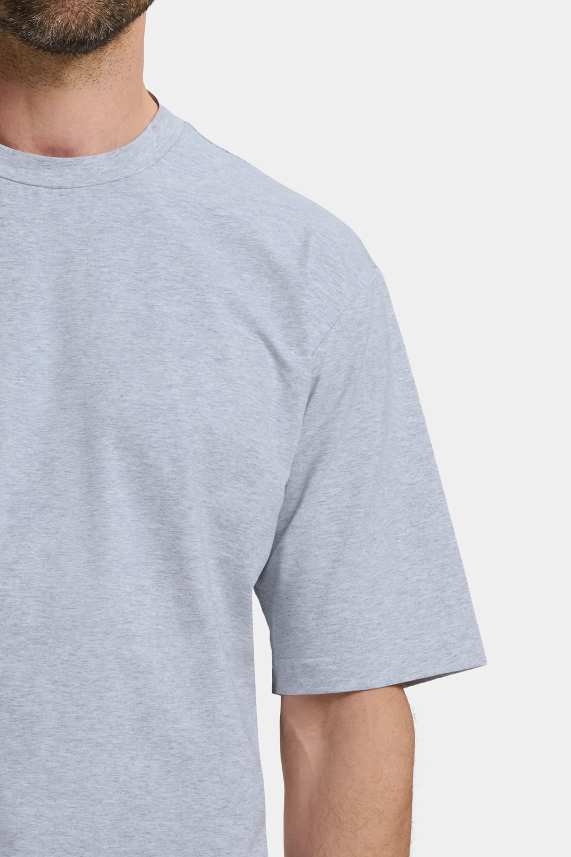 THE ESSENTIAL RELAXED T-SHIRT - Image 25