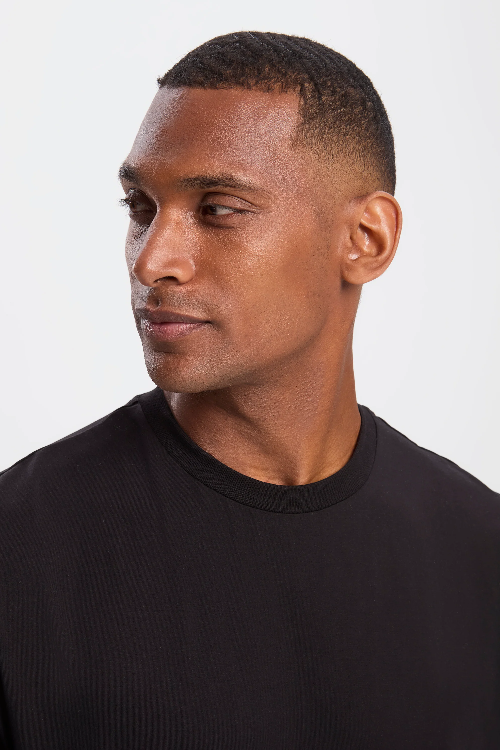 THE REGULAR T-SHIRT - Image 3
