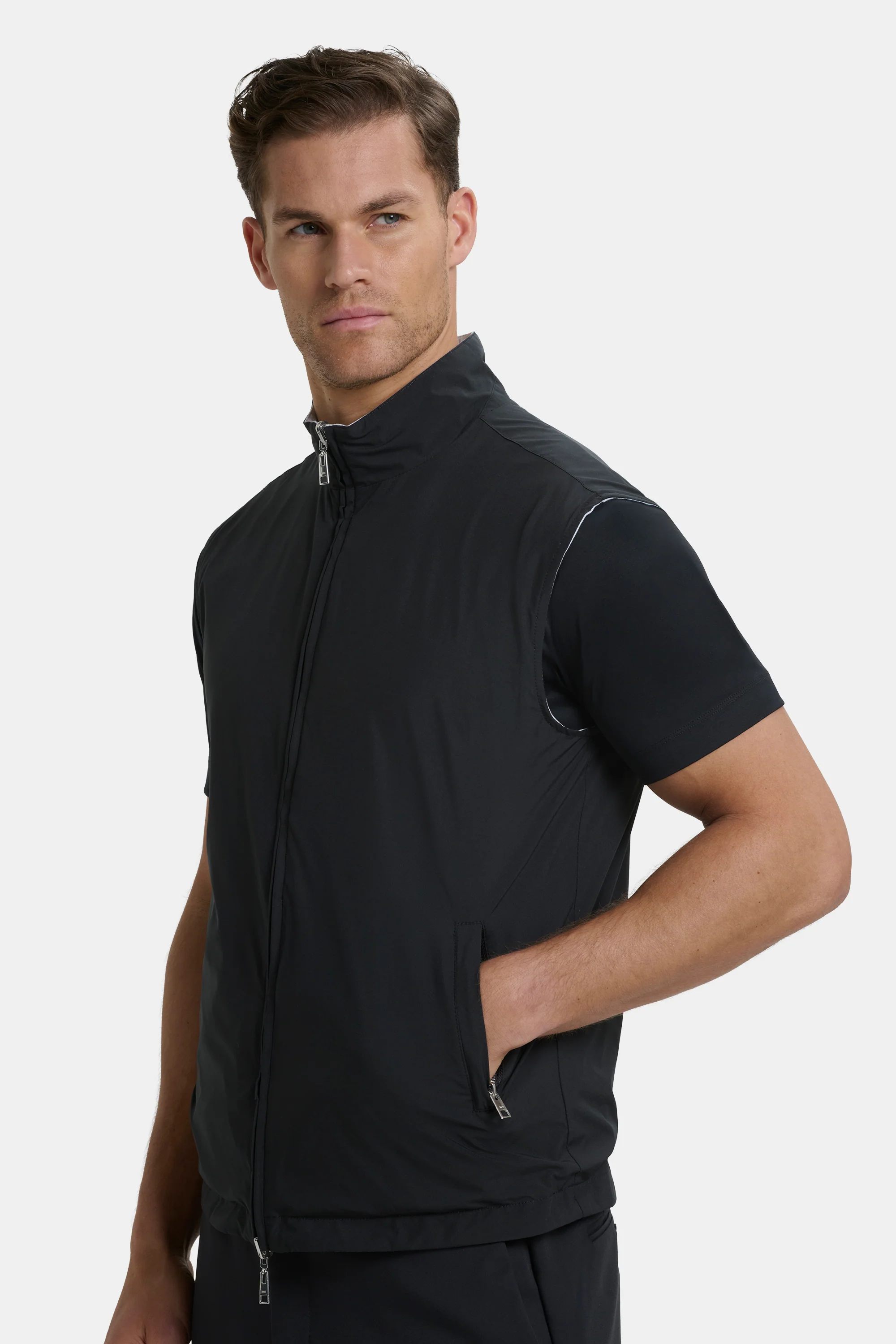THE ROMA REVERSIBLE BODYWARMER - Image 14